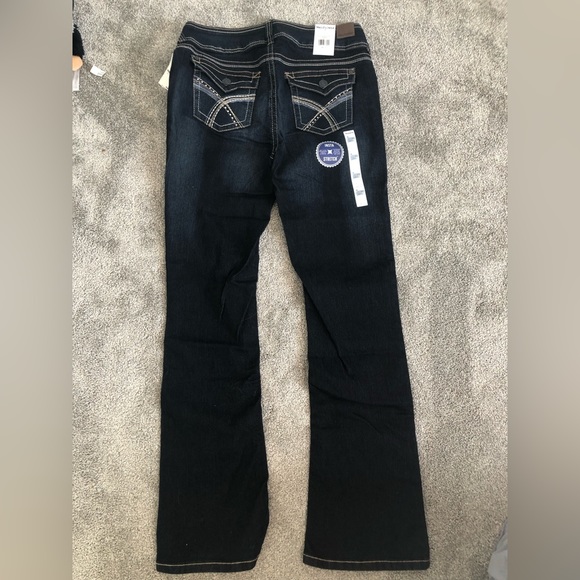 Wallflower The Luscious Curvy Fit Bootcut Jeans - Picture 3 of 13